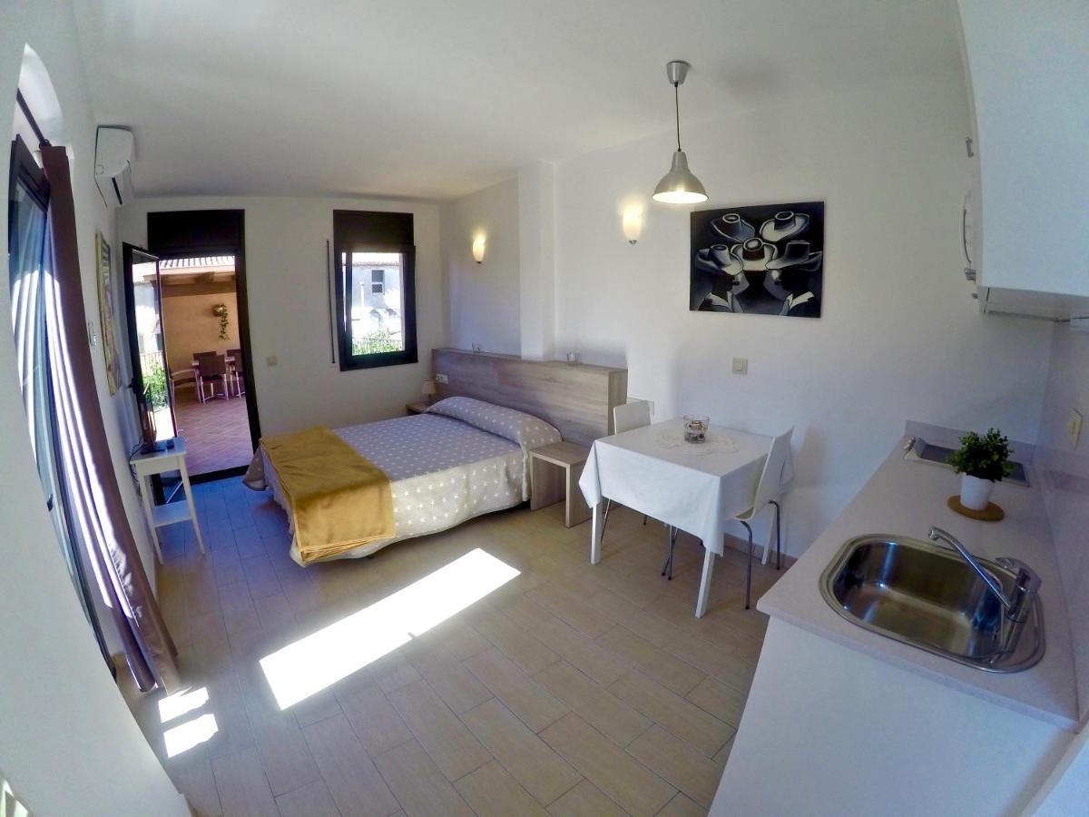 Apartaments Fonda Comerc Torroella de Montgrí Exterior foto