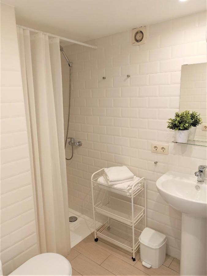 Apartaments Fonda Comerc Torroella de Montgrí Exterior foto