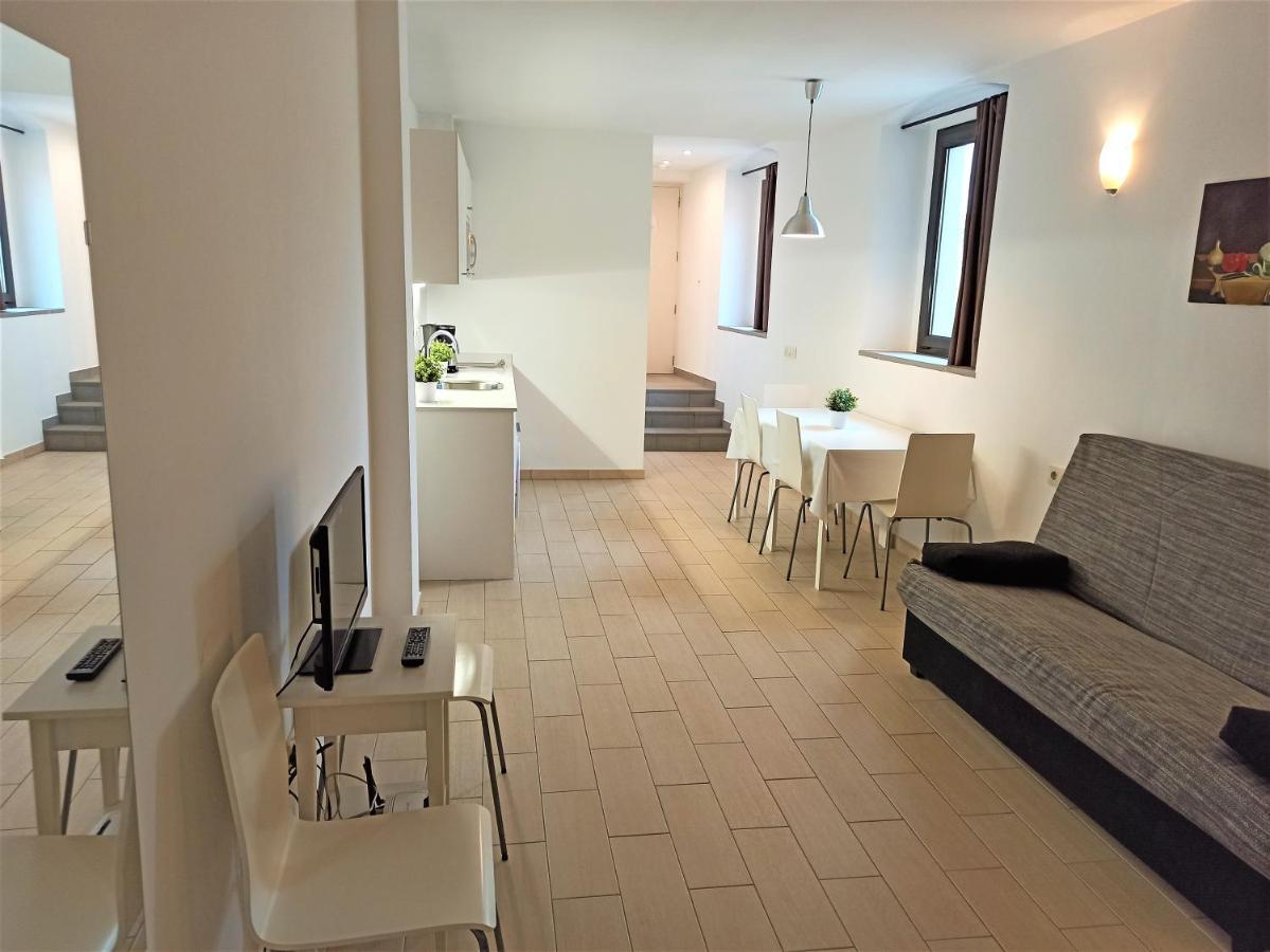 Apartaments Fonda Comerc Torroella de Montgrí Exterior foto
